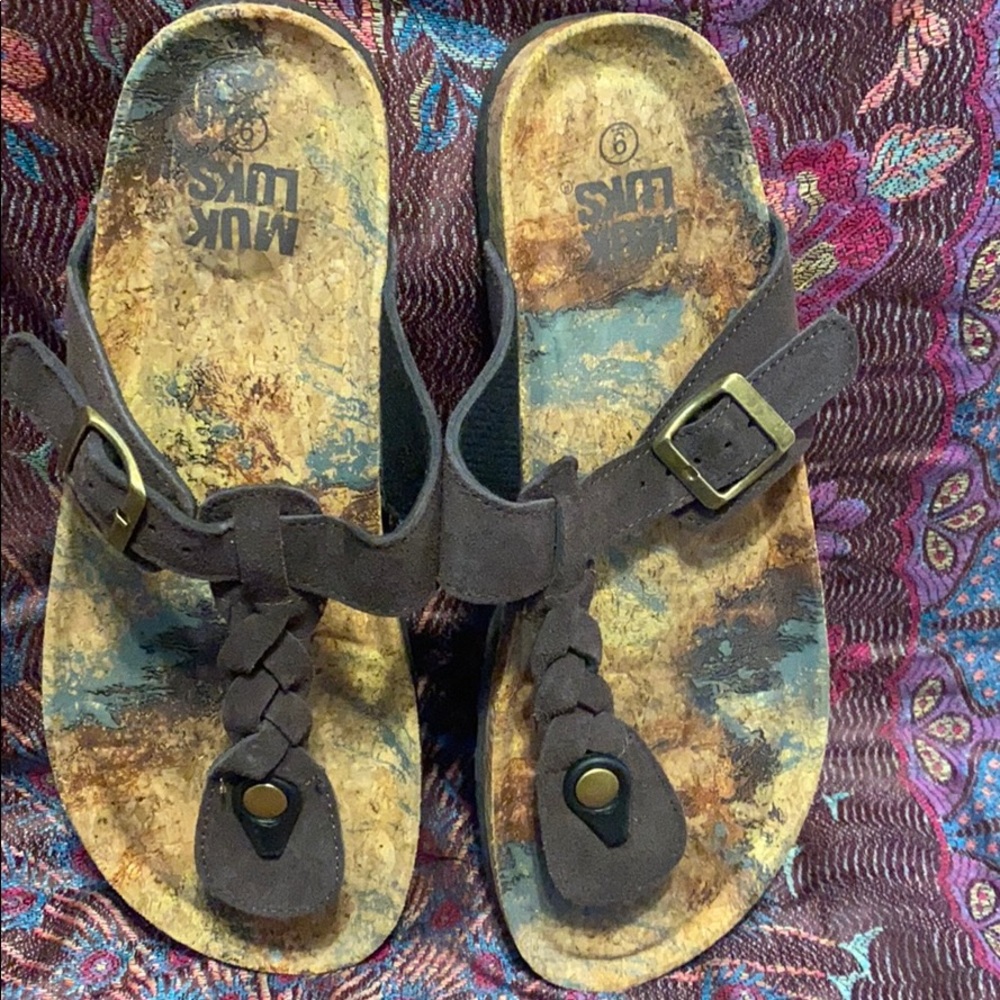 Muk Luk Sandal